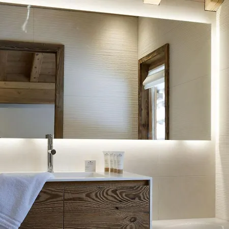 아파트 Magnifique Contemporain A 1850, 3 Chambres, Sauna, Parking - Fr-1-564-35 쿠쉐벨