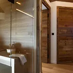 Magnifique Contemporain A 1850, 3 Chambres, Sauna, Parking - Fr-1-564-35 * Courchevel