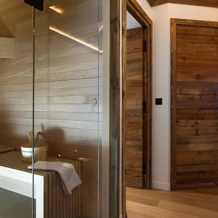 Magnifique Contemporain à 1850, 3 Chambres, Sauna, Parking - Fr-1-564-35 * Courchevel