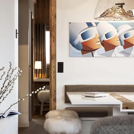 Magnifique Contemporain A 1850, 3 Chambres, Sauna, Parking - Fr-1-564-35